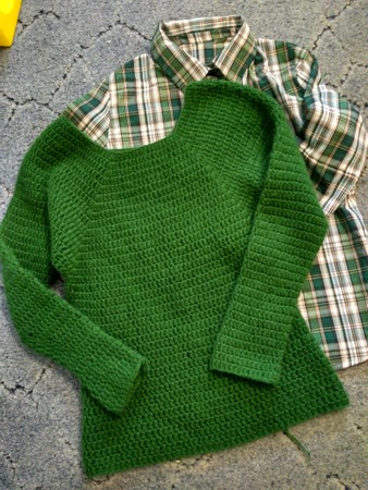 Фото. Начало зеленой капсулы: рубашка и свитер к ней. Автор работы - ежичек