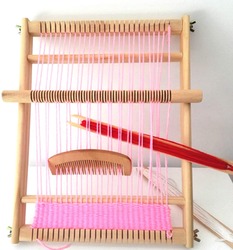 Ткачество половиков на необычном ткацком станке | ArtDesigner | Дзен