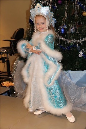 Новогодний костюм снегурочки для детей