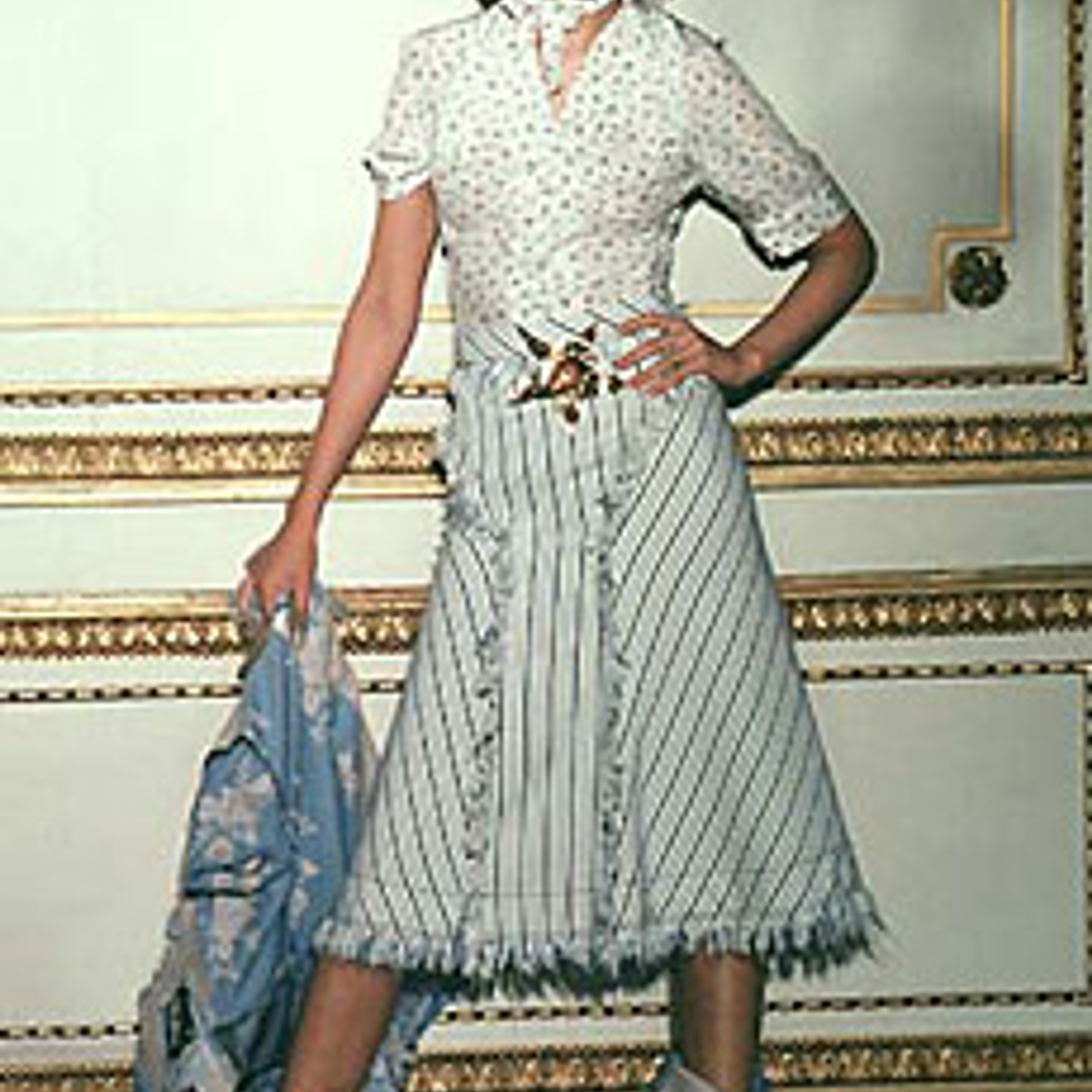 Модель из коллекции Вивьен Вествуд, весна-лето 1998