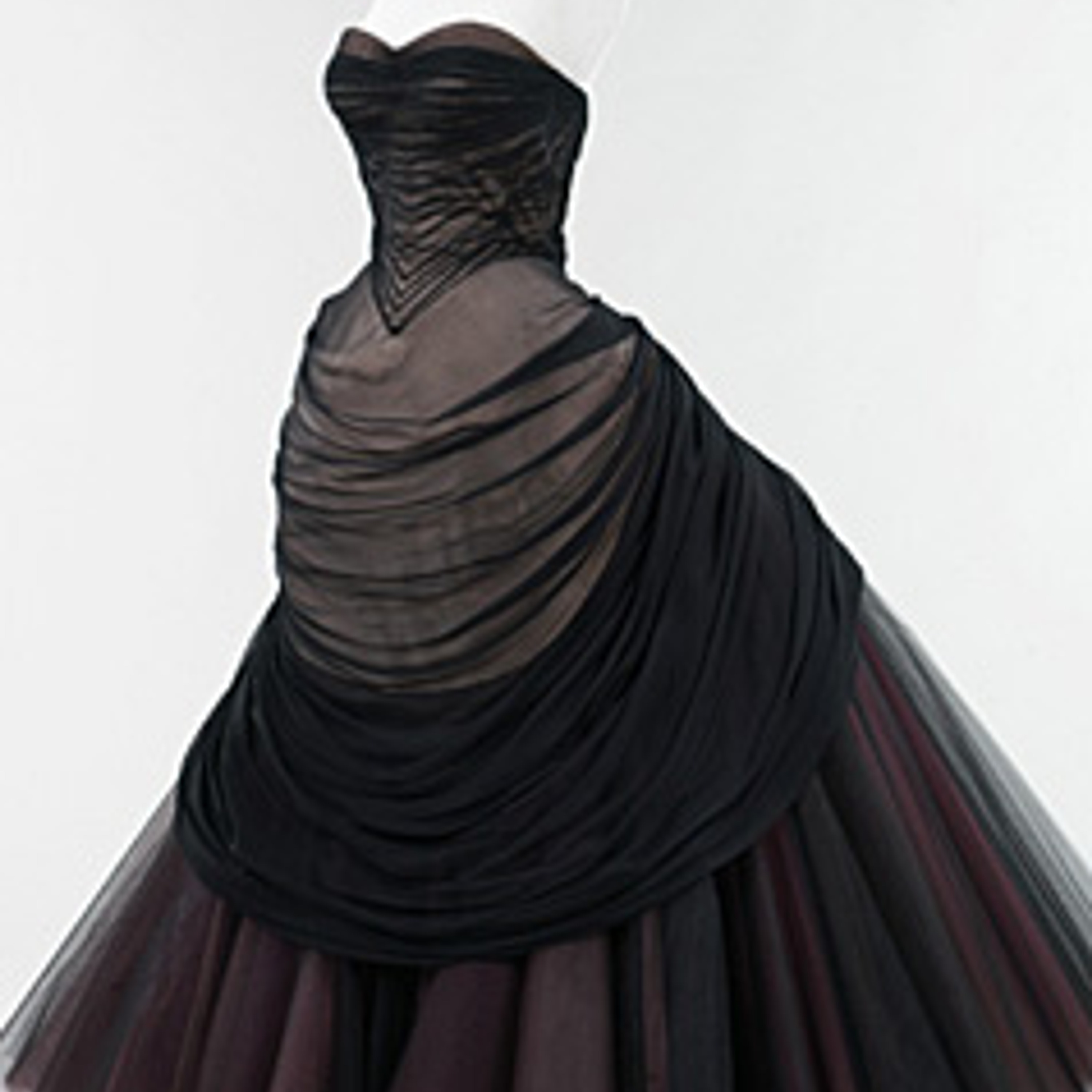 Фото 21. Бальное платье "Лебедь". Черный шифон, палевый атлас, черный, розовый, пурпурный, устрично-белый тюли. 1953 г.
