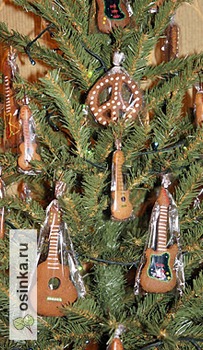 Фото. Новогодняя елка для рокера. И не беда, что гитары пряничные. Автор Ольга_Облачко .